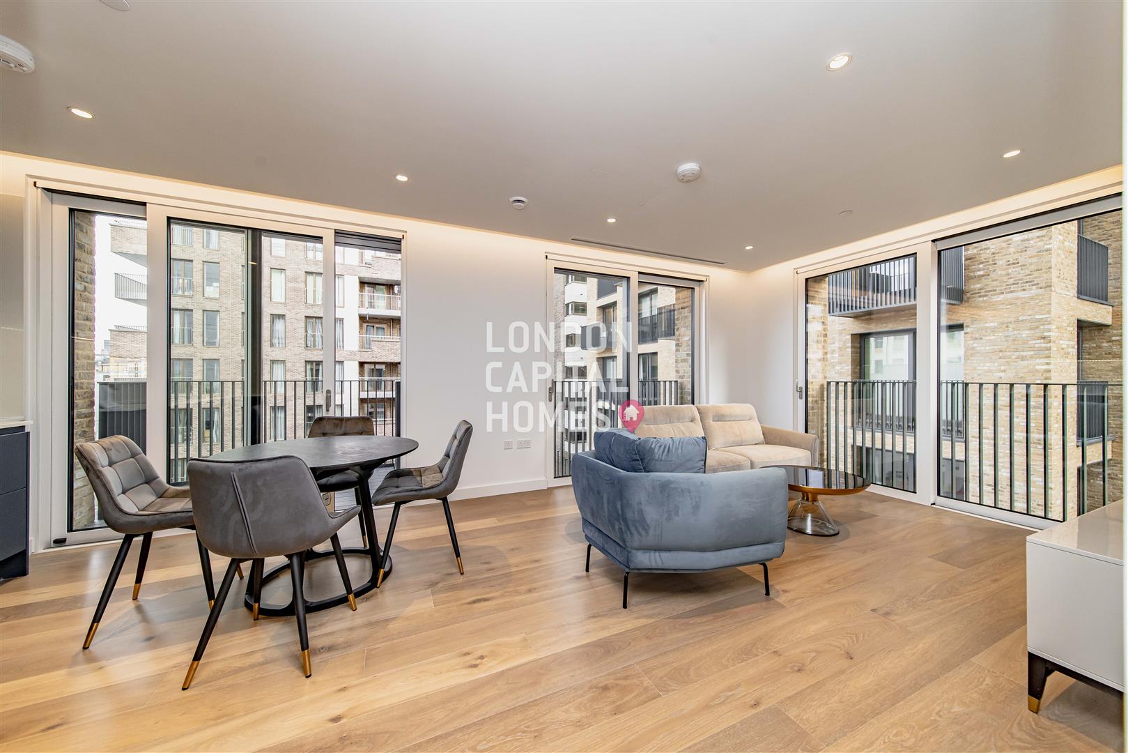 1 bed property in Sovereign Court, 5 Jubilee Walk, London